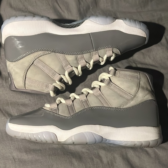 Air Jordan 11 Cool Grey - Picture 3 of 8